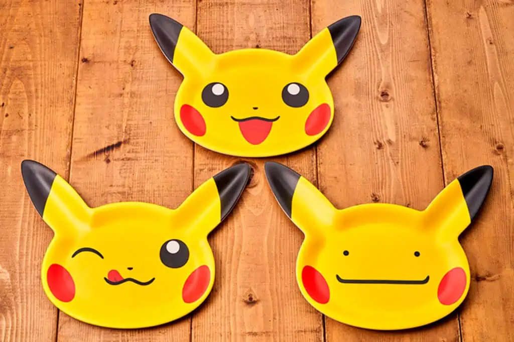 Pokemon Center Cafe Pikachu Plates Merchandise